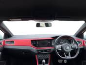 VOLKSWAGEN POLO 2019 (69)