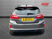 FORD FIESTA 2019 (19)