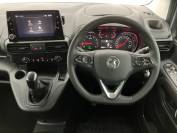 VAUXHALL COMBO-LIFE 2020 (70)