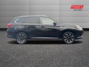 MITSUBISHI OUTLANDER 2016 (65)