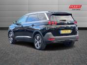 PEUGEOT 5008 2019 (19)