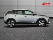 PEUGEOT 3008 2021 (21)