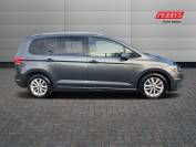 VOLKSWAGEN TOURAN 2019 (19)