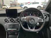 MERCEDES-BENZ A CLASS 2018 (18)