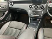 MERCEDES-BENZ A CLASS 2018 (18)