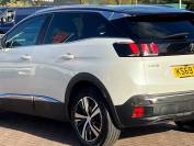 PEUGEOT 3008 2019 (69)