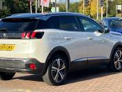 PEUGEOT 3008 2019 (69)