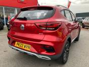 MG ZS 2022 (22)