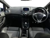 FORD FIESTA 2017 (17)