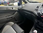 FORD FIESTA 2017 (17)