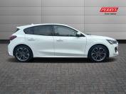 FORD FOCUS 2024 (24)