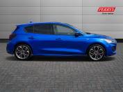 FORD FOCUS 2023 (23)