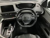 PEUGEOT 5008 2019 (19)