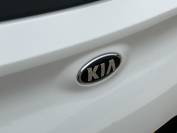 KIA STONIC 2019 (19)