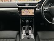 SKODA SUPERB 2019 (19)