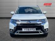 MITSUBISHI OUTLANDER 2019 (19)