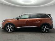 PEUGEOT 5008 2021 (21)