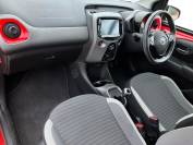 TOYOTA AYGO 2019 (69)