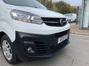 VAUXHALL VIVARO 2021 (21)