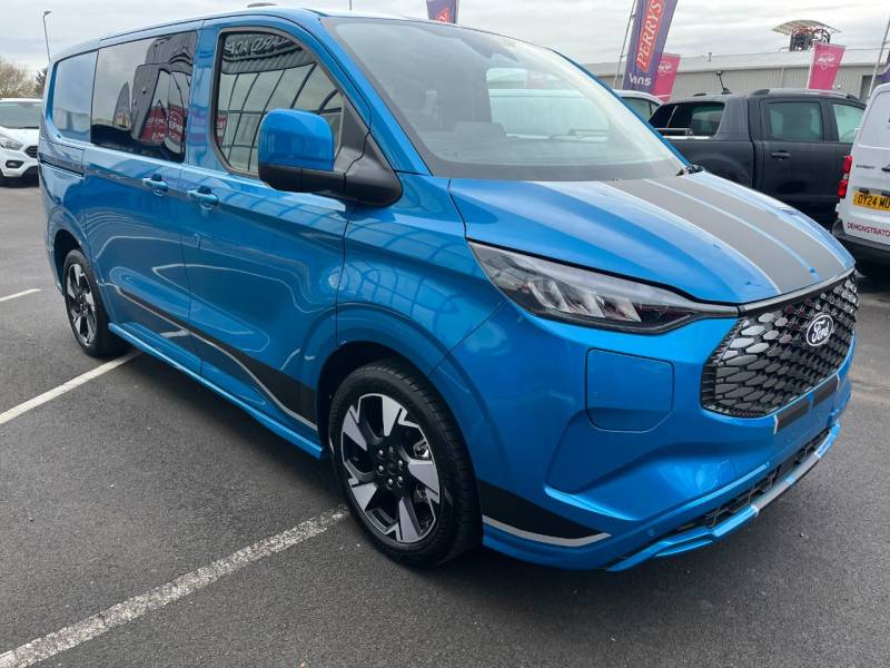 FORD TRANSIT CUSTOM 2024 (E0051)