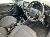 FORD FIESTA 2018 (18)