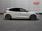 FORD FOCUS 2020 (69)