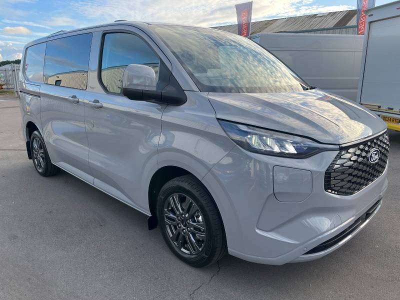 FORD TRANSIT CUSTOM 2024 (J0081)