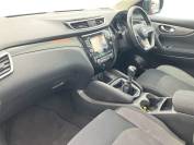 NISSAN QASHQAI 2017 (17)