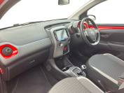 TOYOTA AYGO 2019 (69)