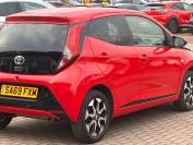 TOYOTA AYGO 2019 (69)