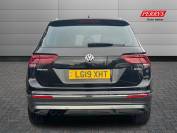 VOLKSWAGEN TIGUAN 2019 (19)