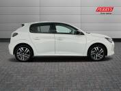 PEUGEOT 208 2022 (22)