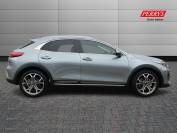 KIA XCEED 2022 (22)