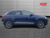 VOLKSWAGEN T-ROC 2019 (19)