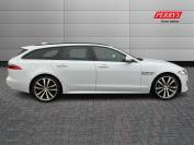 JAGUAR XF 2018 (18)