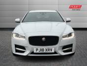 JAGUAR XF 2018 (18)