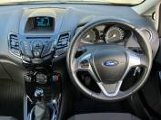 FORD FIESTA 2014 (64)