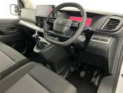 VAUXHALL VIVARO 2024 (74)