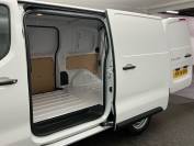 VAUXHALL VIVARO 2024 (74)