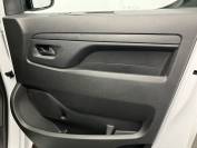 VAUXHALL VIVARO 2024 (74)