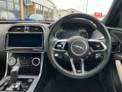 JAGUAR XE 2019 (69)