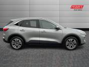 FORD KUGA 2022 (72)