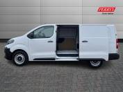 VAUXHALL VIVARO 2024 (74)