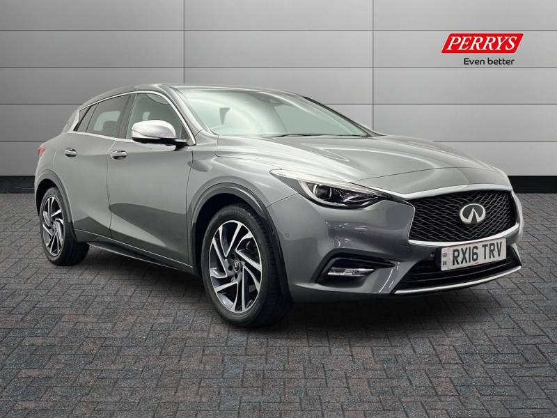 INFINITI Q30 2016 (16)