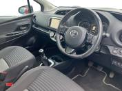 TOYOTA YARIS 2017 (17)