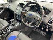 FORD FOCUS 2015 (15)