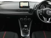 MAZDA 2 2015 (15)