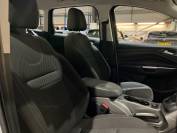 FORD KUGA 2015 (15)