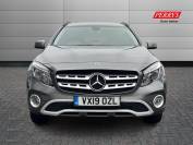 MERCEDES-BENZ GLA 2019 (19)