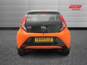 TOYOTA AYGO 2019 (69)